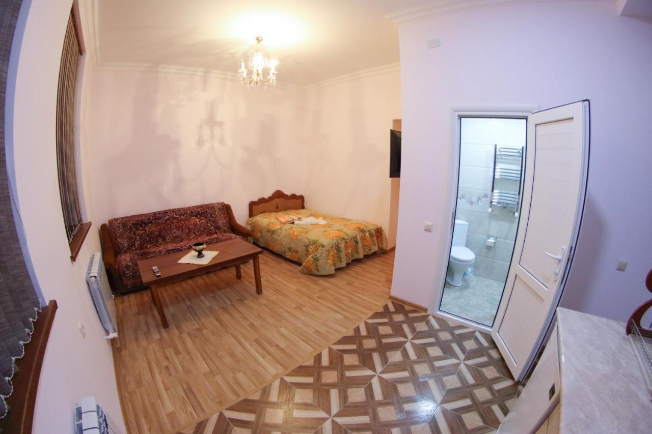 Vanand Guest House Gyumri Exterior photo