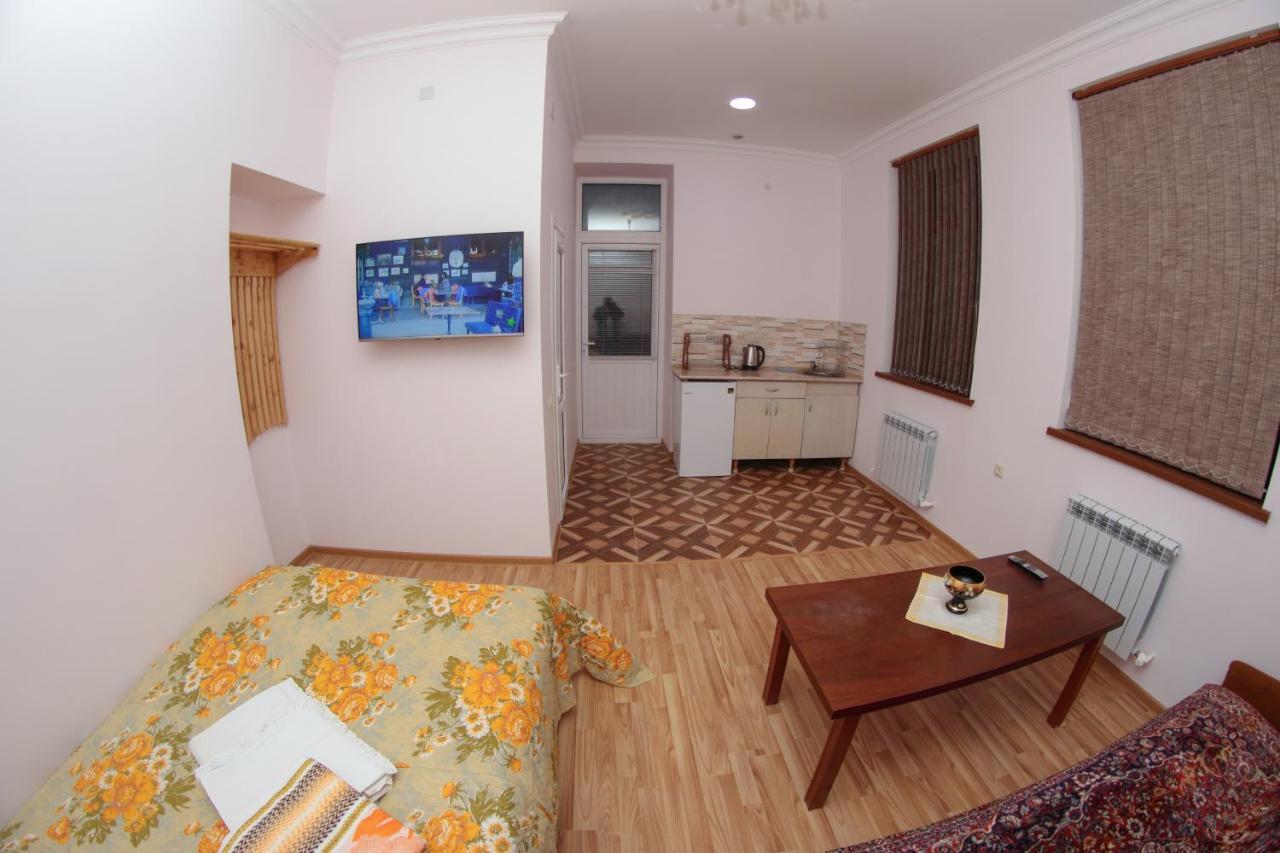 Vanand Guest House Gyumri Exterior photo